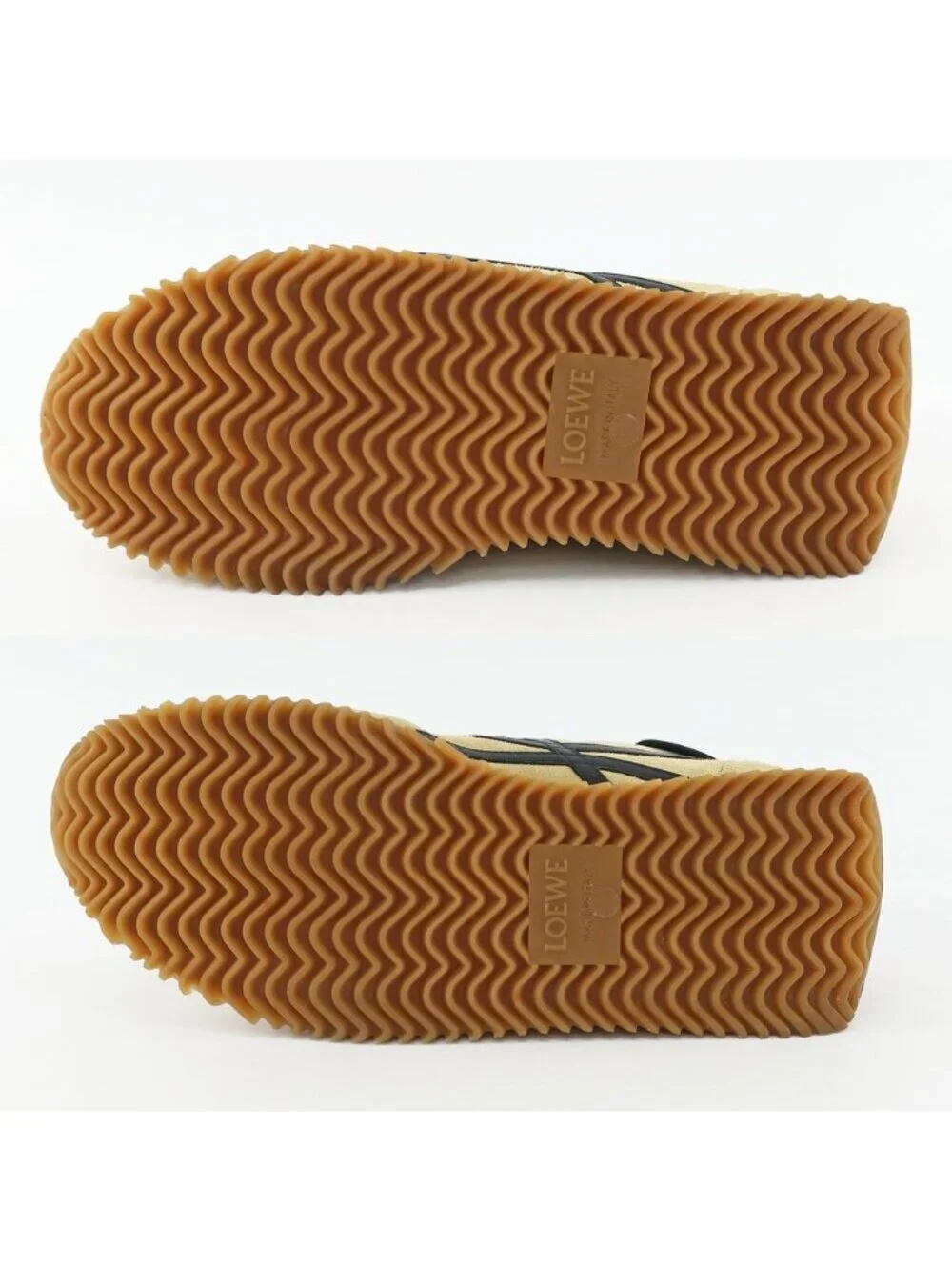 Loewe Ten Flow Runner Estimated Equivalent Black Shoes 40